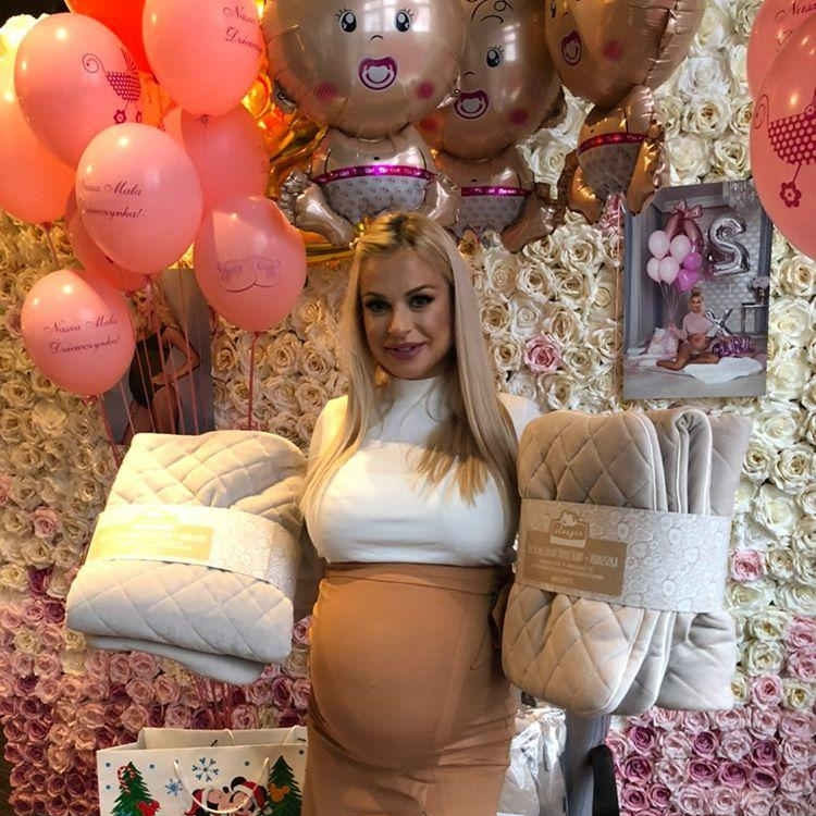 Dekoracje na Baby Shower różowe